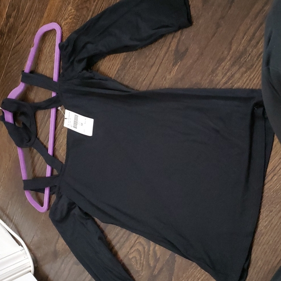 Women's Fashion Nova Off the shoulder strappy top Size Medium - Picture 3 of 5